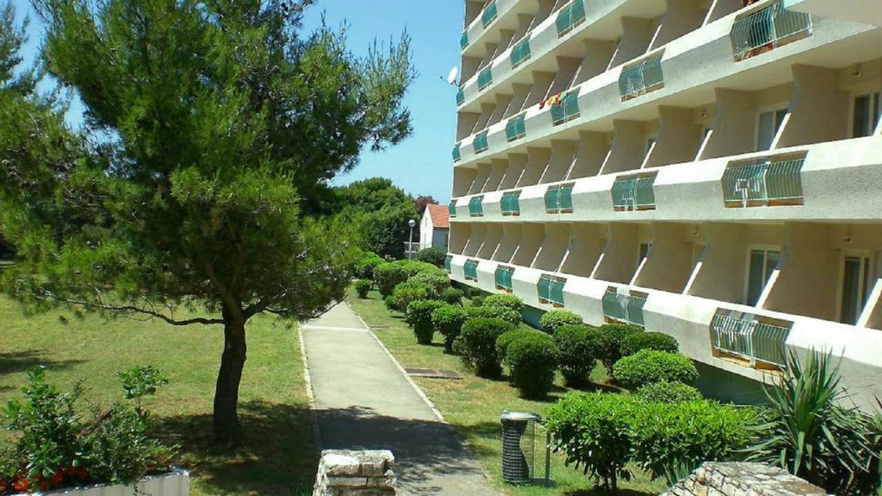 Hotel Pula Exterior photo